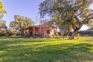 Chalet à Casco Antiguo. Nuevo chalet en proindiviso en el manantío, badajoz
