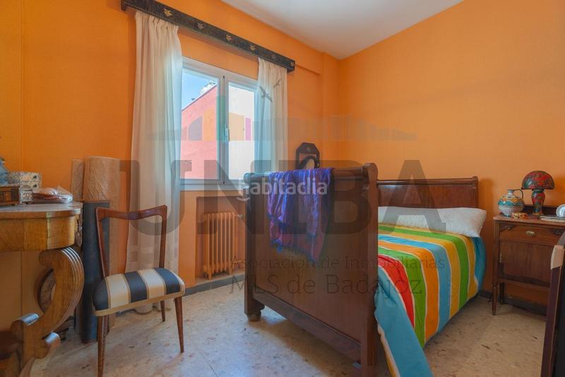 Foto 14bc09e6-b753-48b8-a466-05ee5360b52e. Flat with heating in Santa Marina Badajoz