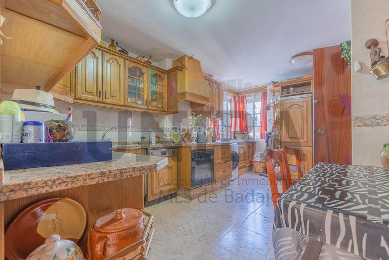 Foto 7e9c012c-a378-4624-913f-683748a43d11. Flat with heating in Santa Marina Badajoz