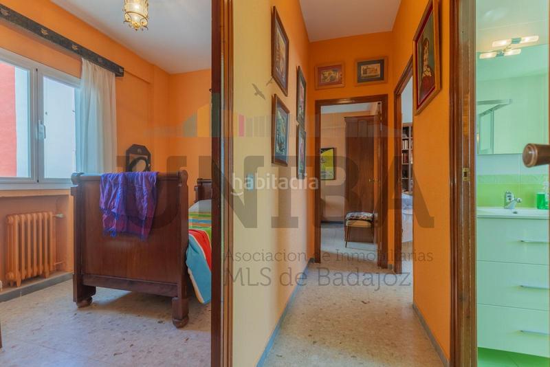 Foto dc5cbaa0-8d52-41d1-8286-7391f51e19e2. Flat with heating in Santa Marina Badajoz