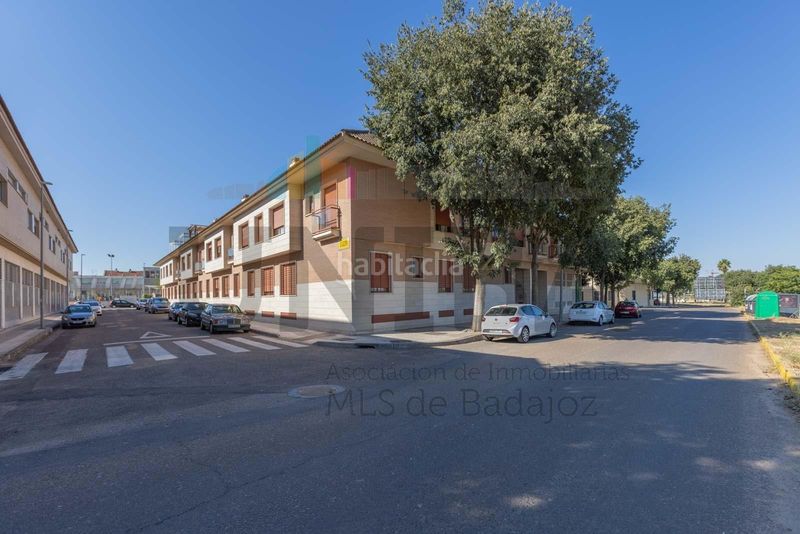 Foto 78db6a38-69c6-4b51-81cf-480d2df36da7. Àtic amb calefacció aparcament a Maria Auxiliadora - Barriada de Llera Badajoz
