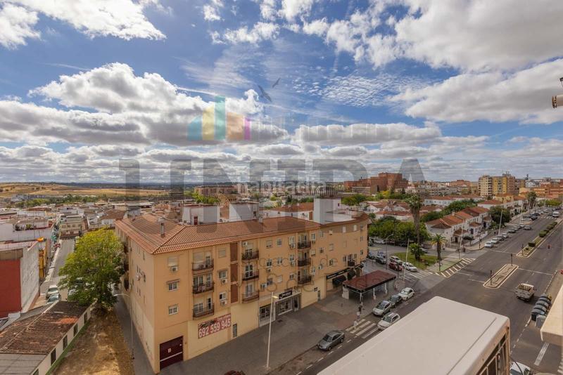 Foto 33a20dc4-6c2b-4fd4-8cc8-7b14cb3288c4. Pis amb calefacció aparcament a Pardaleras Badajoz