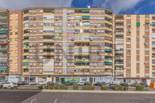 Pis a Pardaleras. Piso reformado  en avenida juan sebastián elcano