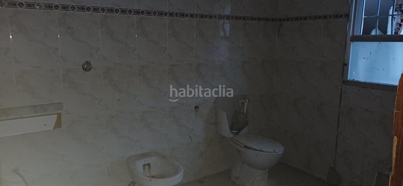 Foto 3b782918-cb1a-4773-afe9-f8d5546f85fe. Casa en calle granada 75 casa en venta san roque en Badajoz