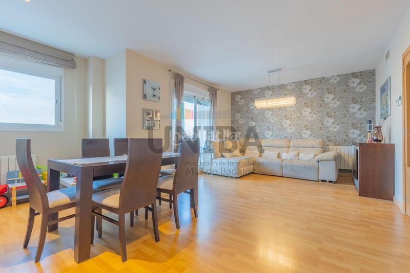 Foto 00461126-bde8-4e21-b502-dd4bbbbad694. Appartamento con riscaldamento parcheggio piscina in Badajoz