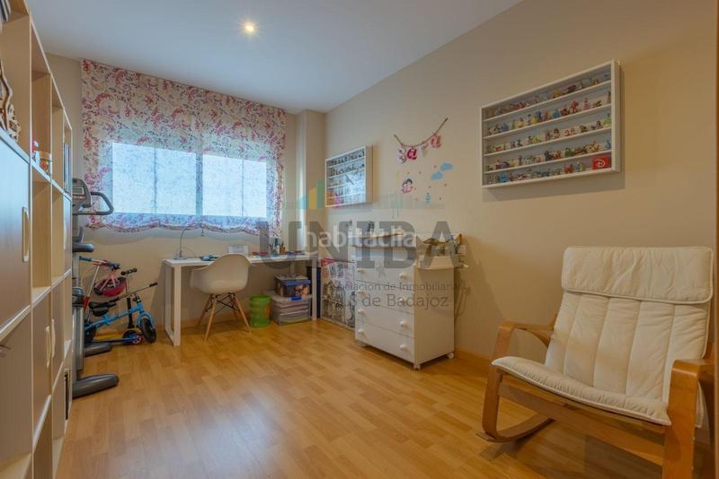 Foto 022e3980-5ac8-4c78-a622-499f00854c9a. Appartamento con riscaldamento parcheggio piscina in Badajoz