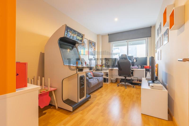 Foto 0ef807b8-7b41-4fc8-b424-e4cbb406c141. Appartamento con riscaldamento parcheggio piscina in Badajoz