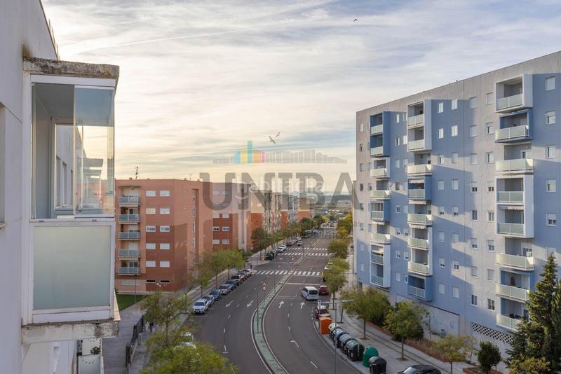 Foto 33fd6325-b82a-452f-a88f-050fbca086b6. Appartamento con riscaldamento parcheggio piscina in Badajoz