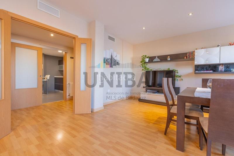 Foto 9dfccb25-f2bd-42d1-bfbf-e984c44fc39d. Appartamento con riscaldamento parcheggio piscina in Badajoz