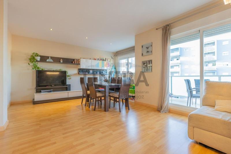 Foto d908d3fa-7ecc-43b9-b401-427b54538bfa. Appartamento con riscaldamento parcheggio piscina in Badajoz