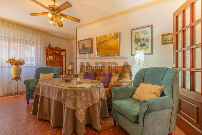 Foto 01dd7790-813c-4605-b3d1-ee0508096c61. Casa a Pardaleras Badajoz