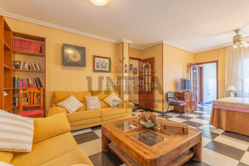 Foto 79d46b82-5a09-46c0-8513-8526850dc326. Casa a Pardaleras Badajoz