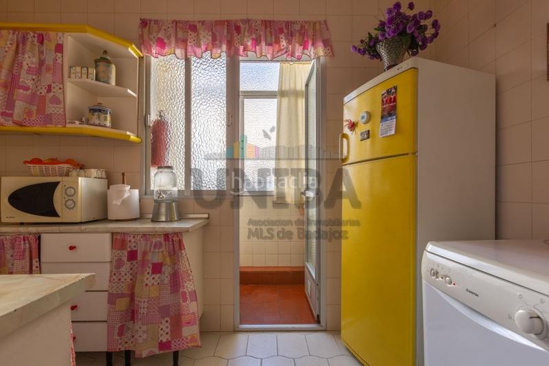 Foto bd2995f1-3677-47ed-a118-50b5dc396b85. Casa a Pardaleras Badajoz