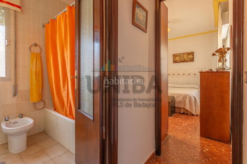 Foto ef428d0f-f047-494a-ae14-704a4bb0a81a. Casa a Pardaleras Badajoz