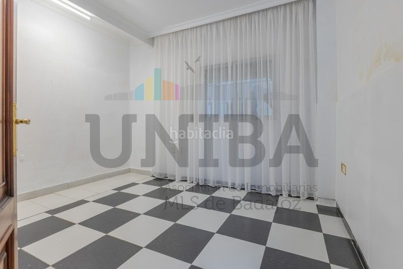 Foto f4db5925-d305-4589-ba30-dea4fc9e054d. Casa a Pardaleras Badajoz