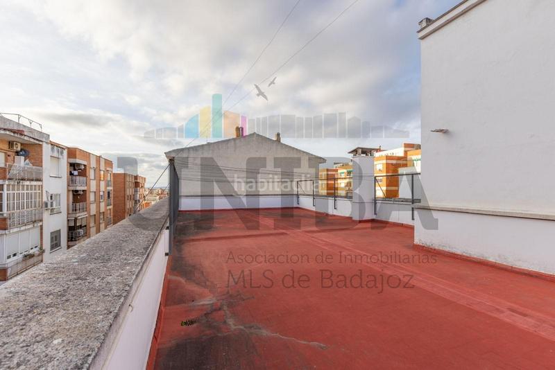 Foto 0e067ed1-dfdd-421f-b6f7-86f35b15f54f. Pis amb calefacció aparcament a Santa Marina Badajoz