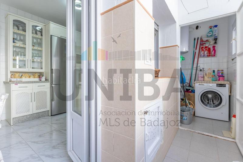 Foto 1a610293-eecf-4c8f-87cd-deee357a9b5e. Pis amb calefacció aparcament a Santa Marina Badajoz