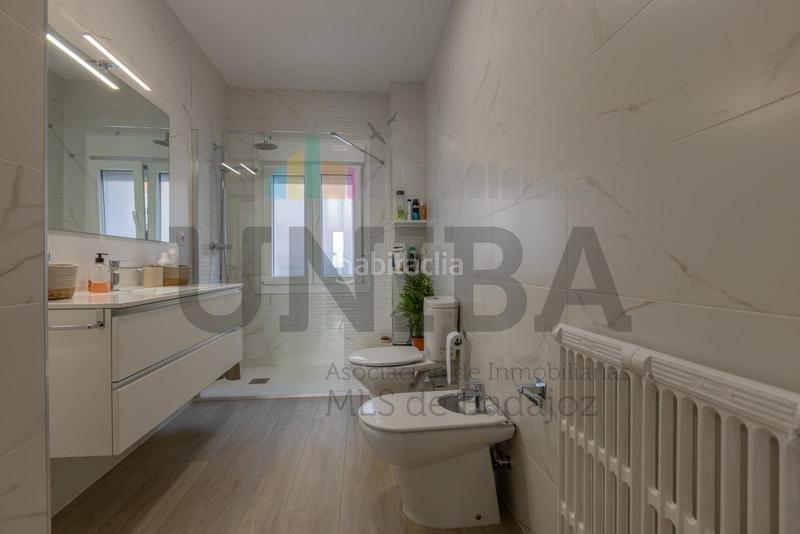 Foto 2bebdfc0-1a10-4447-940e-d5d2e6f1152e. Pis amb calefacció aparcament a Santa Marina Badajoz