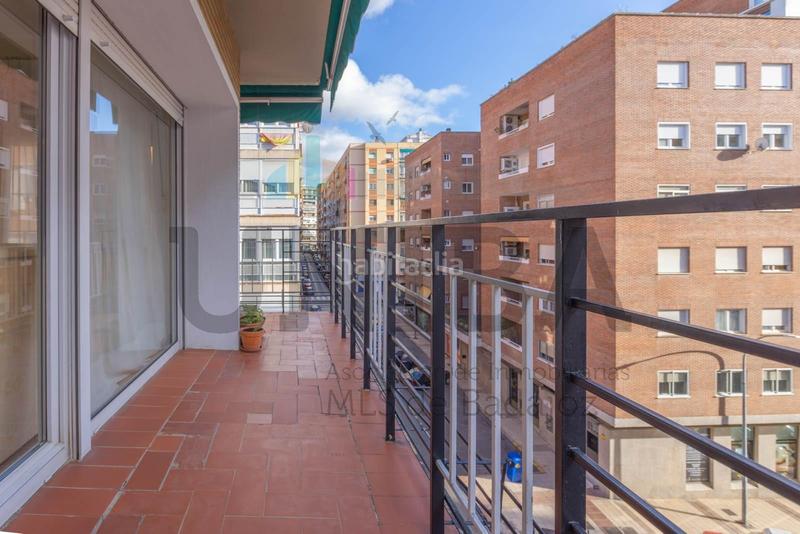 Foto 65201d9f-431c-4404-8bbd-38fc512b139d. Pis amb calefacció aparcament a Santa Marina Badajoz