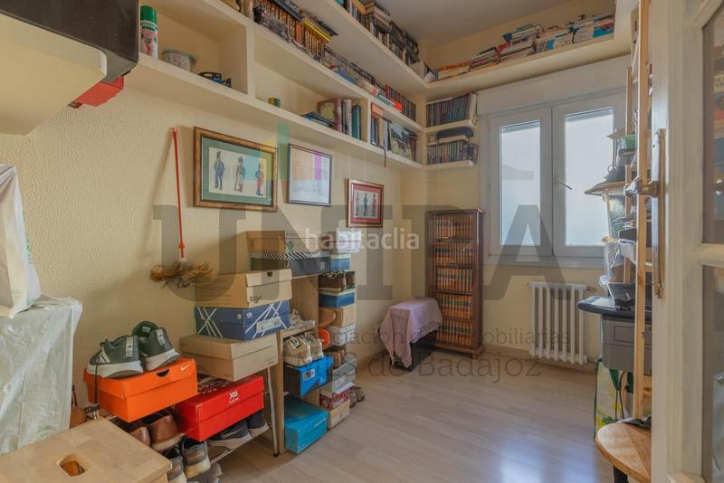 Foto fcdd757d-c269-42db-9a4f-fd2e33410832. Pis amb calefacció aparcament a Santa Marina Badajoz