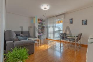 Pis a Avenida Avenida Ricardo Carapeto Zambrano