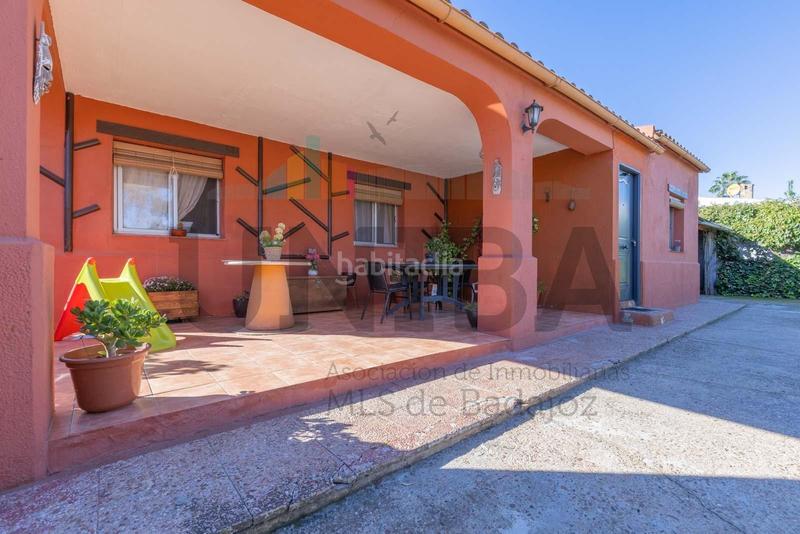 Foto 94c56206-dbfe-4b4b-9fed-1558902c7648. Chalet with parking pool in pedanías de Badajoz Badajoz