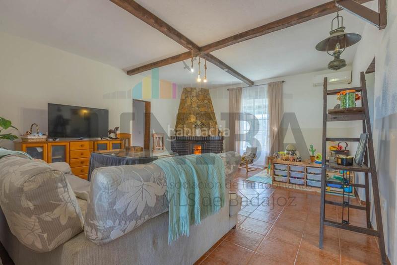 Foto a26f0719-edb9-47e7-b7d1-2a2d76a2eef9. Chalet avec parking piscine dans pedanías de Badajoz Badajoz