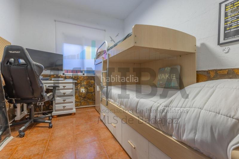 Foto bd6dc9a8-9e9a-40b4-b869-88e70caf761e. Chalet with parking pool in pedanías de Badajoz Badajoz