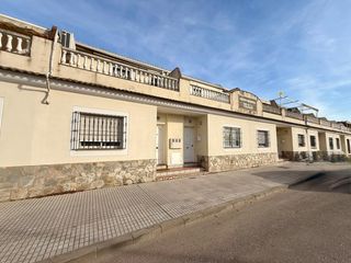 Miete Reihenhaus  Calle madre vieja. Adosado en alquiler en jardines del guadiana
