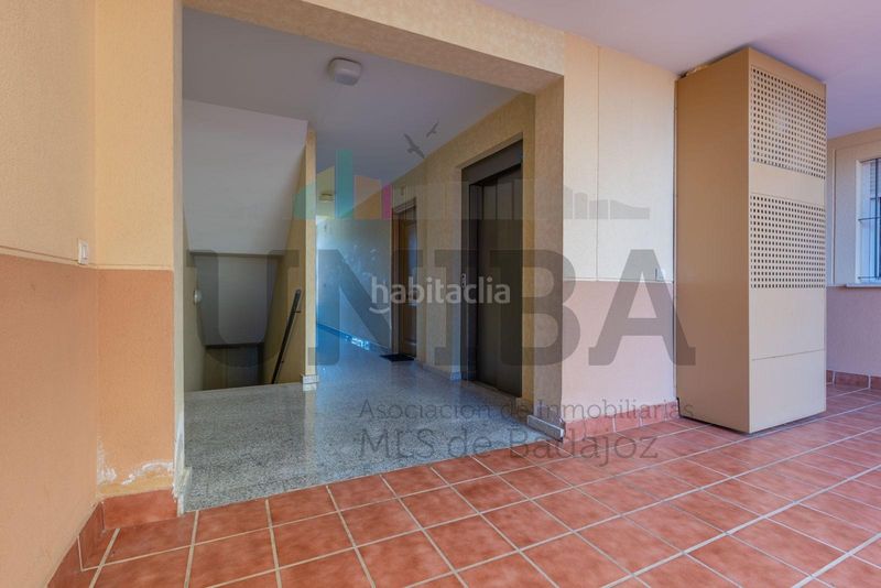 Foto acd8ed38-4ab3-45a0-96ff-f858dcdddffd. Àtic amb calefacció aparcament a Maria Auxiliadora - Barriada de Llera Badajoz