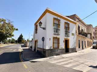 Casa  Porrina de badajoz. Casa a la venta de esquina en casco antiguo
