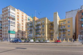 Lloguer Pis a Santa Marina. Piso reformado en avda. juan pereda pila, a tan solo dos minutos
