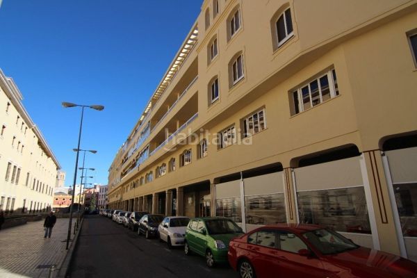 Foto c4e1be5e-b8db-4f82-80da-fdc54d3ea20c. Ufficio in Casco Antiguo Badajoz