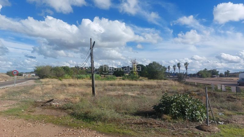 Foto 4aefdd93-b397-4222-bbc2-5858c60c0c82. Finca rústica a sevilla 97 a Carretera de Sevilla - Los Montitos Badajoz