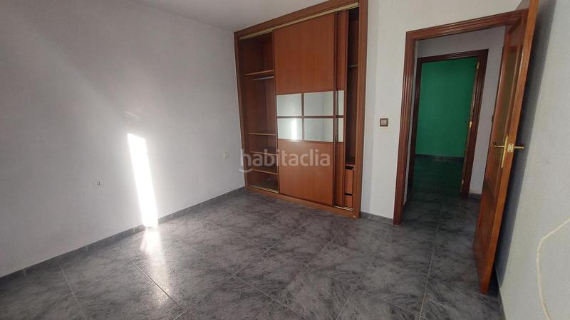 Foto ca4eb8dd-f9a9-4c7e-bd63-1bb7bac2ac37. Casa  adosada en Azuaga