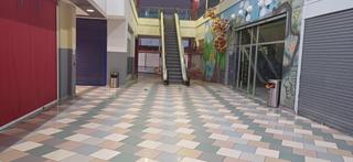 Local commercial à Don Benito. Local en venta centro comercial las cumbres don benito
