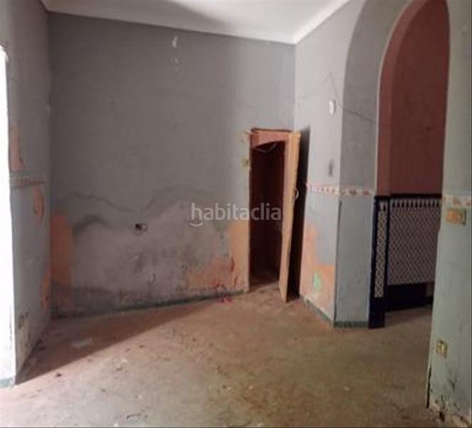 Foto 637dadac-4940-4670-b5fe-6a8c2cafd633. Casa in calle colon 16 in Santos de Maimona (Los)