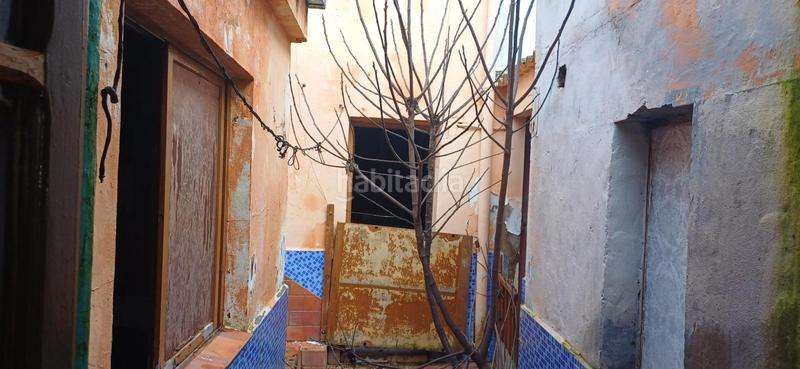 Foto d3479924-4b7a-48df-87f1-7db15a4f2c1d. Casa in calle colon 16 in Santos de Maimona (Los)