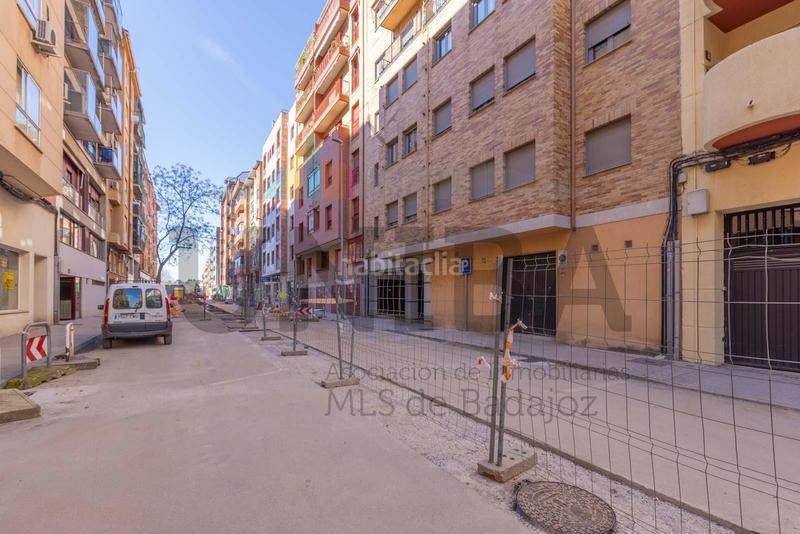 Foto 1fe42e12-7a9a-4af7-9586-9cc23733e09f. Local comercial a Centro Cáceres