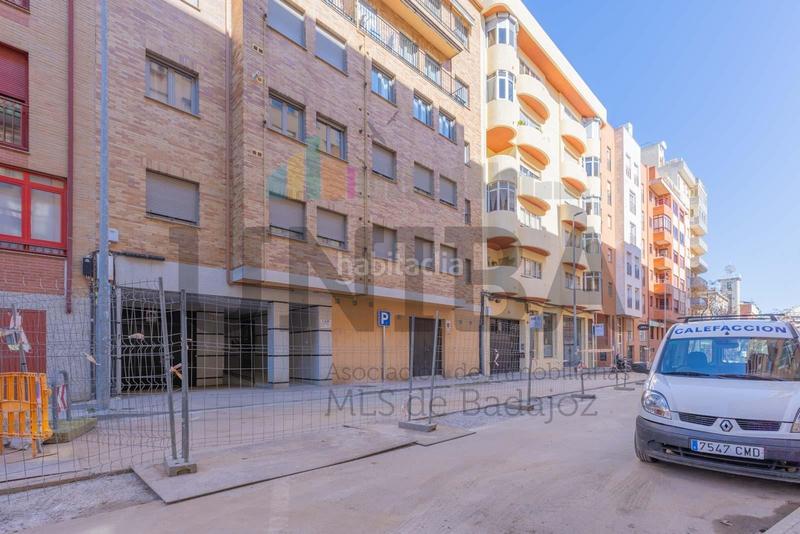 Foto 96f6a19f-6dd0-420b-8250-689ed2b9bc09. Local comercial a Centro Cáceres