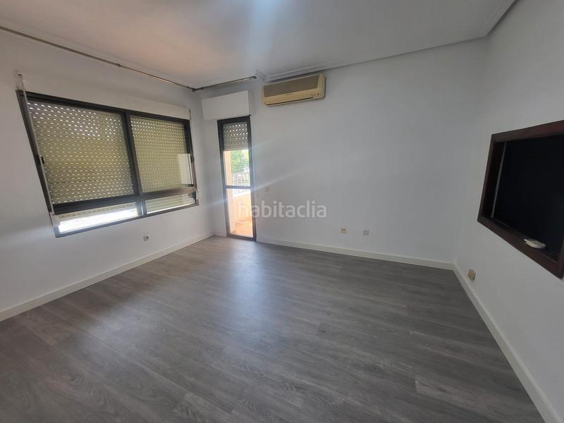 Foto 47ab9098-0771-42a8-a74b-f75d84548559. Appartement avec chauffage dans Pardaleras Badajoz