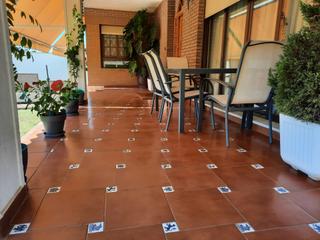 Chalet in Avenida Elvas