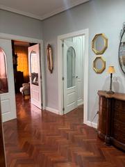 Etagenwohnung in Casco Antiguo