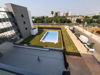 Affitto Appartamento in Segura de León. Alquiler de piso en avda. elvas
