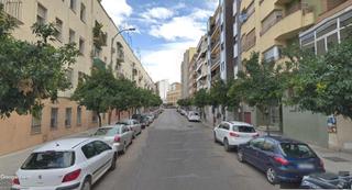 Aparcament cotxe a Santa Marina