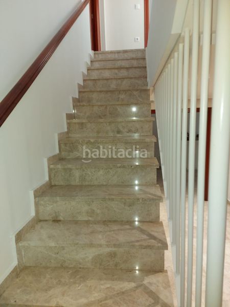 Foto 30b12a5a-3a8f-4796-9e32-30322062be4a. Rent duplex with heating parking in Avenida Elvas Badajoz