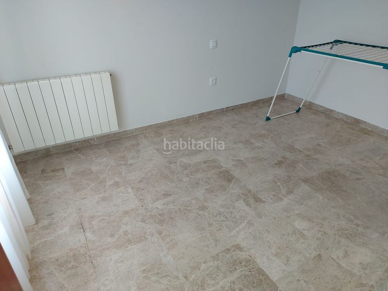 Foto 650ba316-ae0a-4f10-b79b-ab1235a3ae03. Rent duplex with heating parking in Avenida Elvas Badajoz