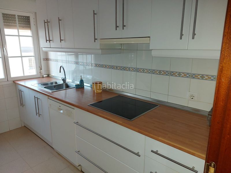 Foto a0d494c4-1130-414f-bfe7-49525e397448. Rent duplex with heating parking in Avenida Elvas Badajoz