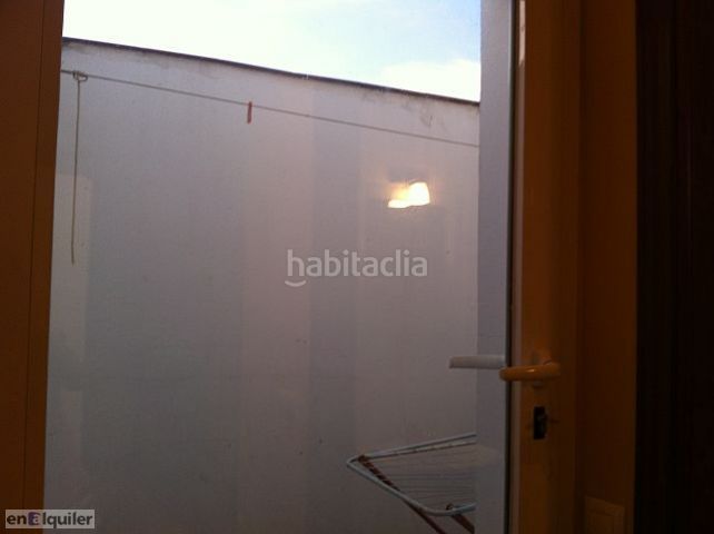 Foto 71b7553a-4c84-4f6d-9ccc-833a15ef5b7c. Apartament amb calefacció a Casco Antiguo Badajoz