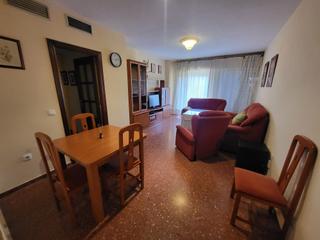 Miete Etagenwohnung in Ciudad Jardín. Piso en alquiler amueblado para estudiantes y trabajadores